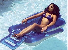 Deluxe Swimming Pool Lounger/Chair