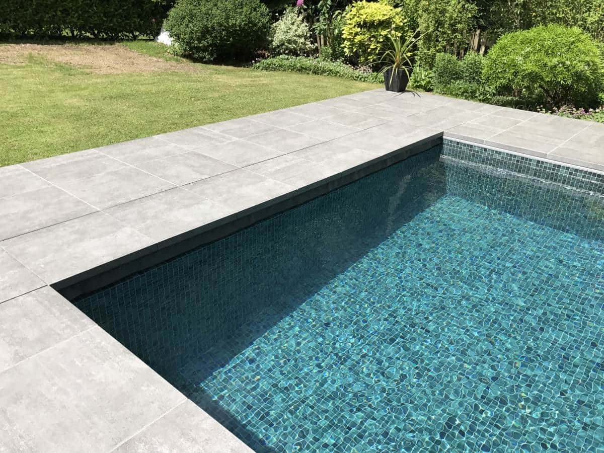 Luxe Tilestone Pool 2