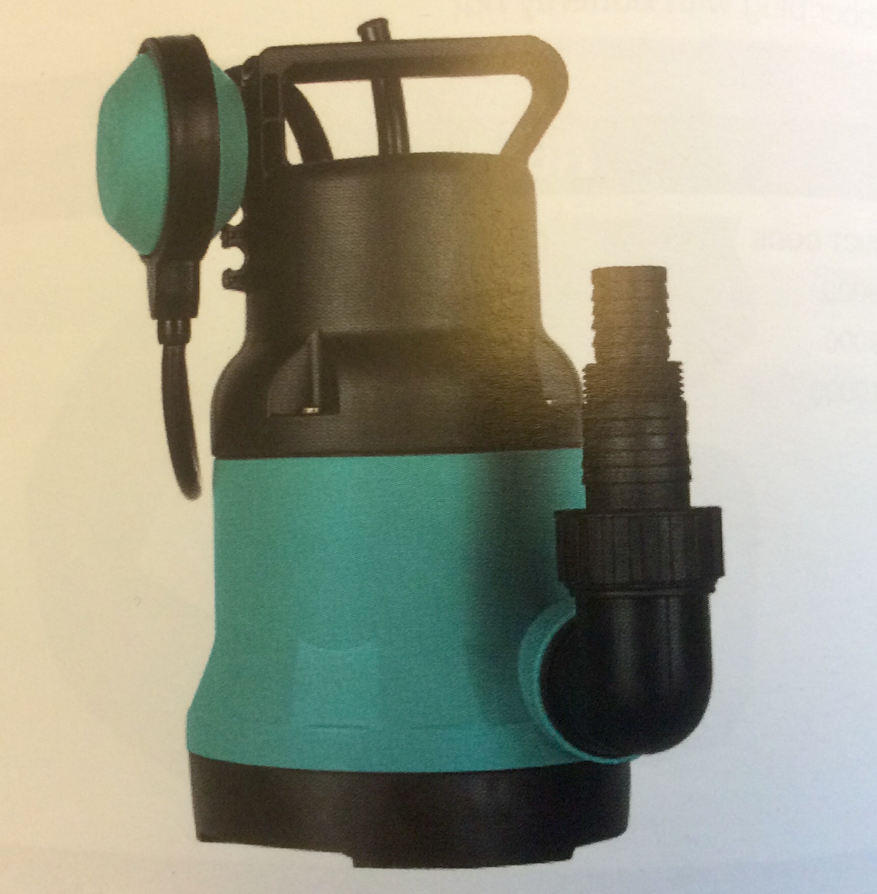 Plastic body submersible pump