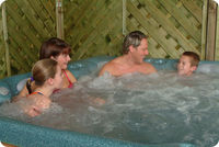 HOT TUB FAMILY